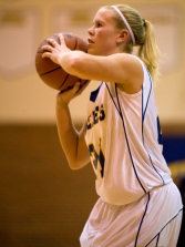 Freshman Emily Dwerlkotte had a game-high 16 points for the Swedes Thursday.